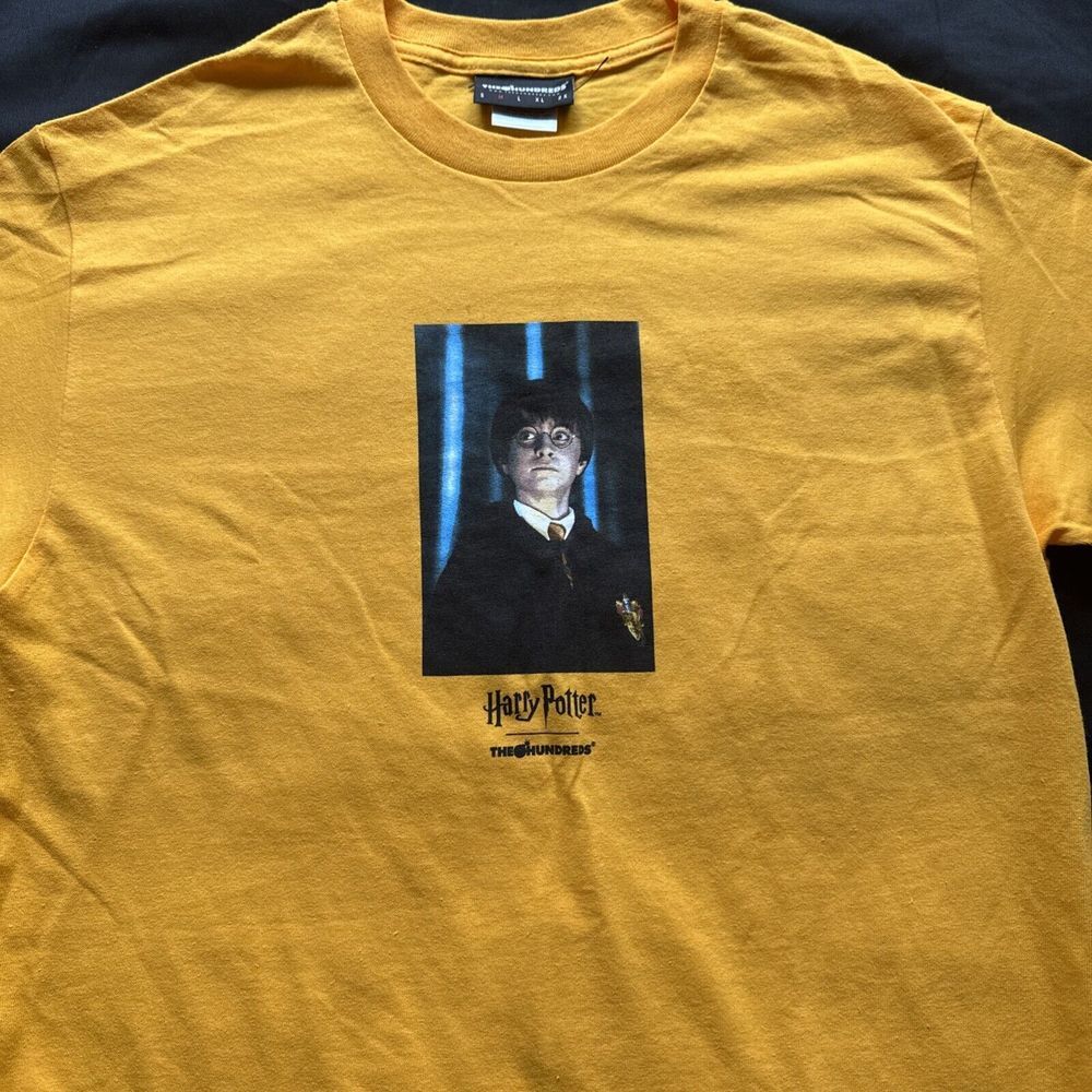 The Hundreds x Harry Potter T Shirt Men Medium Yellow DANIEL RADCLIFFE Photo - Picture 2 of 4